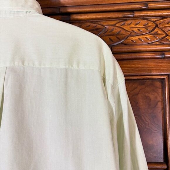 Izod Light Green Wrinkle Free 100% Cotton Button Down Shirt - Picture 6 of 11